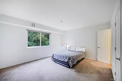 167 Pointe Circle N #167, Coram, NY 11727 - Photo 8