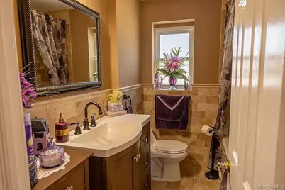 169 Doris Avenue, Franklin Square, NY 11010 - Photo 6