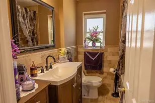 169 Doris Ave, Franklin Square, NY 11010 - Photo 6