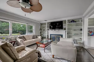 1361 Boxwood Dr E, Hewlett, NY 11557 - Photo 4