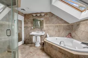 1361 Boxwood Dr E, Hewlett, NY 11557 - Photo 20