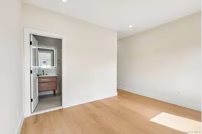 2 Radial Lane, Levittown, NY 11756 - Photo 24