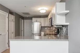 1003 Willow Ln, Valley Stream, NY 11580 - Photo 10