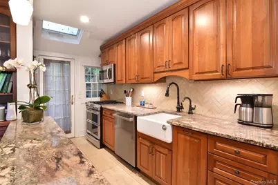 6 Beverly Road, Bronxville, NY 10708 - Photo 10