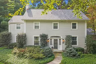 211 Douglas Pl, Mount Vernon, NY 10552 - Photo 4
