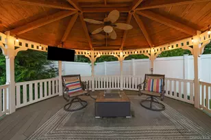 102 Inverness Rd, Holbrook, NY 11741 - Photo 40