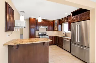 7 Primrose Ave, Hicksville, NY 11801 - Photo 12