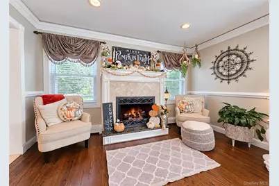 521 Park Avenue, Centereach, NY 11720 - Photo 6
