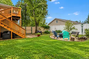 102 Robinson Ave, Medford, NY 11763 - Photo 28