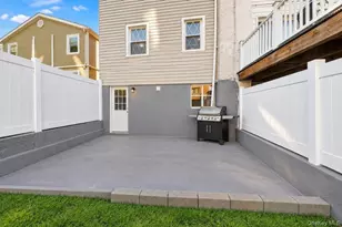 276 Swinton Ave, Bronx, NY 10465 - Photo 16