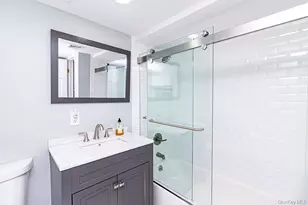 592 Landing Ave, Smithtown, NY 11787 - Photo 34