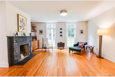 592 Landing Avenue, Smithtown, NY 11787 - Photo 14
