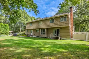 46 Golf Club Cir, Manorville, NY 11949 - Photo 42