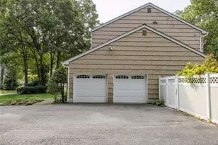 46 Golf Club Cir, Manorville, NY 11949 - Photo 46