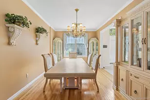 2175 Helene Ave, Merrick, NY 11566 - Photo 20