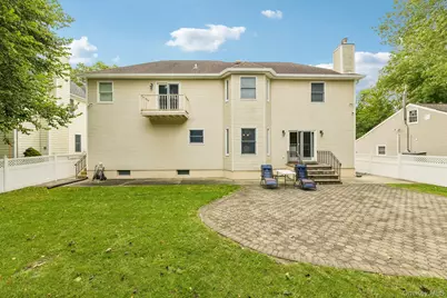 2175 Helene Avenue, Merrick, NY 11566 - Photo 36