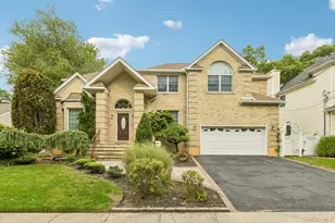 2175 Helene Ave, Merrick, NY 11566 - Photo 2