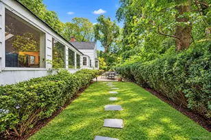 2 Glenwater Ln, East Setauket, NY 11733 - Photo 12