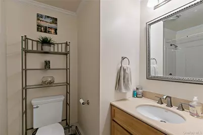 999 Cliff Avenue, Yorktown Heights, NY 10598 - Photo 12
