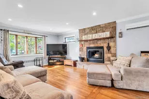 22 Bryce Ave, Glen Cove, NY 11542 - Photo 6