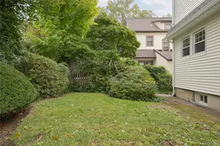 20 Byron Ave, White Plains, NY 10606 - Photo 28