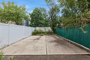 21 Somers St, Brooklyn, NY 11233 - Photo 14
