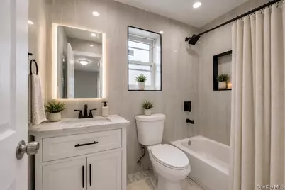 13740 234th Street, Rosedale, NY 11422 - Photo 8