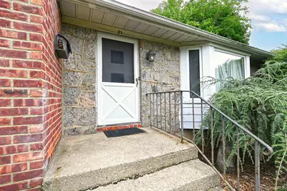 21 Goldfield Street, Melville, NY 11747 - Photo 4