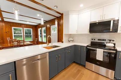 16 Forest Avenue, Cortlandt Manor, NY 10567 - Photo 12