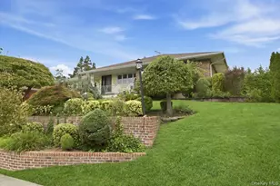 47 Royal Way, Manhasset Hills, NY 11040 - Photo 2