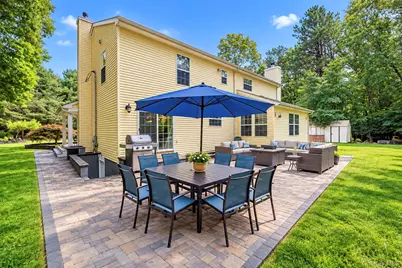 344 Barton Avenue, Patchogue, NY 11772 - Photo 10