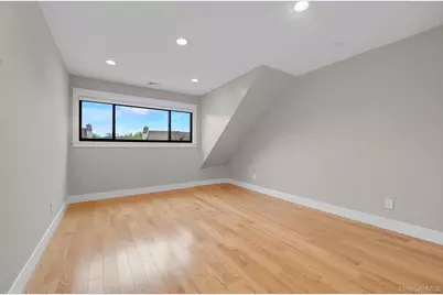 8 John Bean Court, Port Washington, NY 11050 - Photo 22