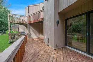 8 John Bean Ct, Port Washington, NY 11050 - Photo 28