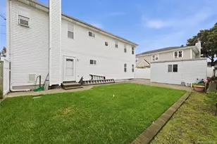 75 Harding Pl, Freeport, NY 11520 - Photo 28