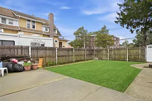 75 Harding Pl, Freeport, NY 11520 - Photo 26