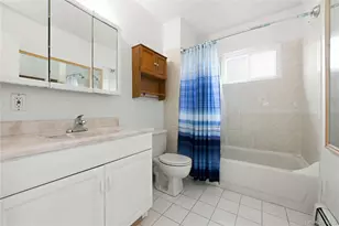 75 Harding Pl, Freeport, NY 11520 - Photo 16