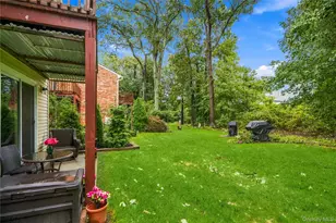 1056 Village Dr, Hauppauge, NY 11788 - Photo 22