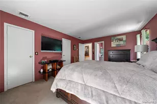 4 Lyndon Ct, Bohemia, NY 11716 - Photo 22
