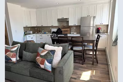 106 Hempstead Turnpike #14, West Hempstead, NY 11552 - Photo 4