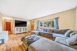 45 Spruce St, Selden, NY 11784 - Photo 6