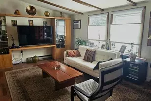 124 Village Cir W, Manorville, NY 11949 - Photo 4