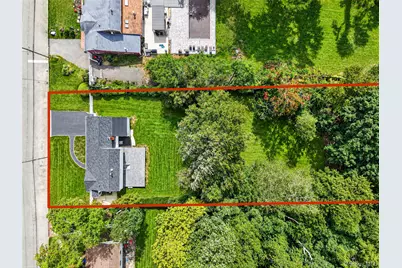 260 W 24th Street, Deer Park, NY 11729 - Photo 6