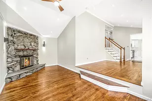 260 W 24th St, Deer Park, NY 11729 - Photo 14