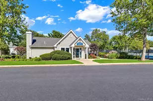 217 Windward Ct N, Port Jefferson, NY 11777 - Photo 22