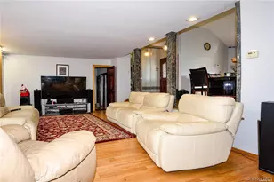 65 Sylvia Ln, Plainview, NY 11803 - Photo 8