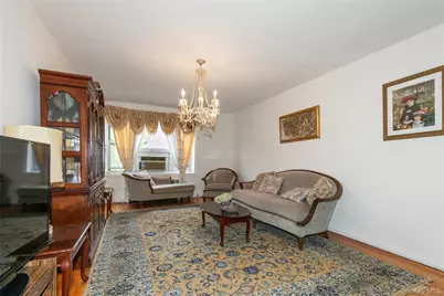 75 S Middle Neck #4-A, Great Neck, NY 11021 - Photo 6