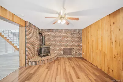 415 Clubhouse Court #51, Coram, NY 11727 - Photo 8