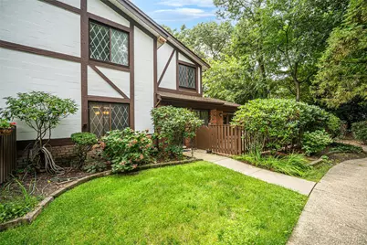 415 Clubhouse Court #51, Coram, NY 11727 - Photo 2