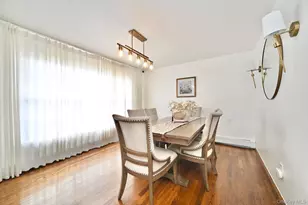 371 N Iowa Ave, Massapequa, NY 11758 - Photo 6