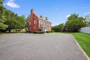 45 Tennyson Ave, Westbury, NY 11590 - Photo 26